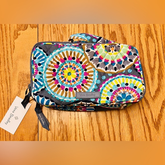 NEW Vera Bradley SUNNY MEDALLIO Blush and Brush Bag Makeup Cosmetic Travel Case - Picture 8 of 8